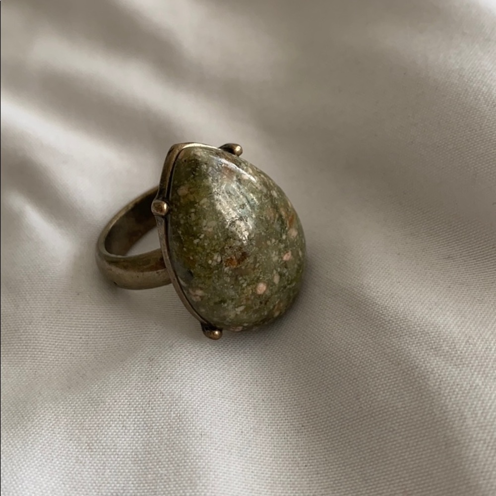 Assorted rings - Picture 3 of 6